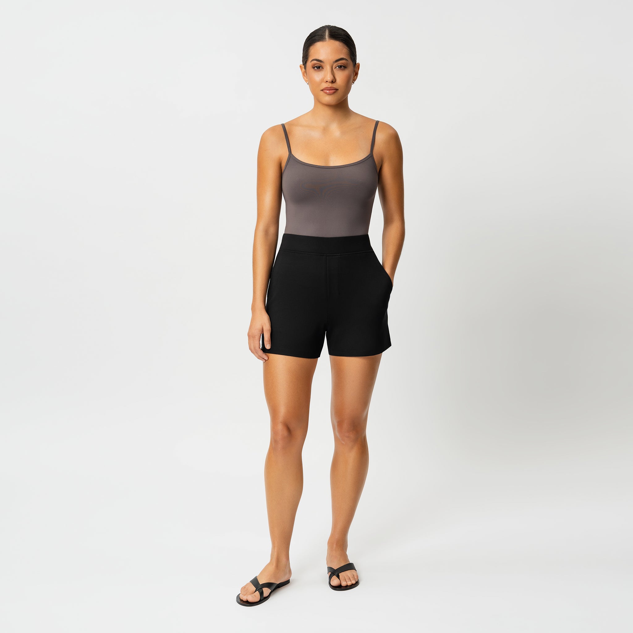 Light Ponte Shorts - Ninepine