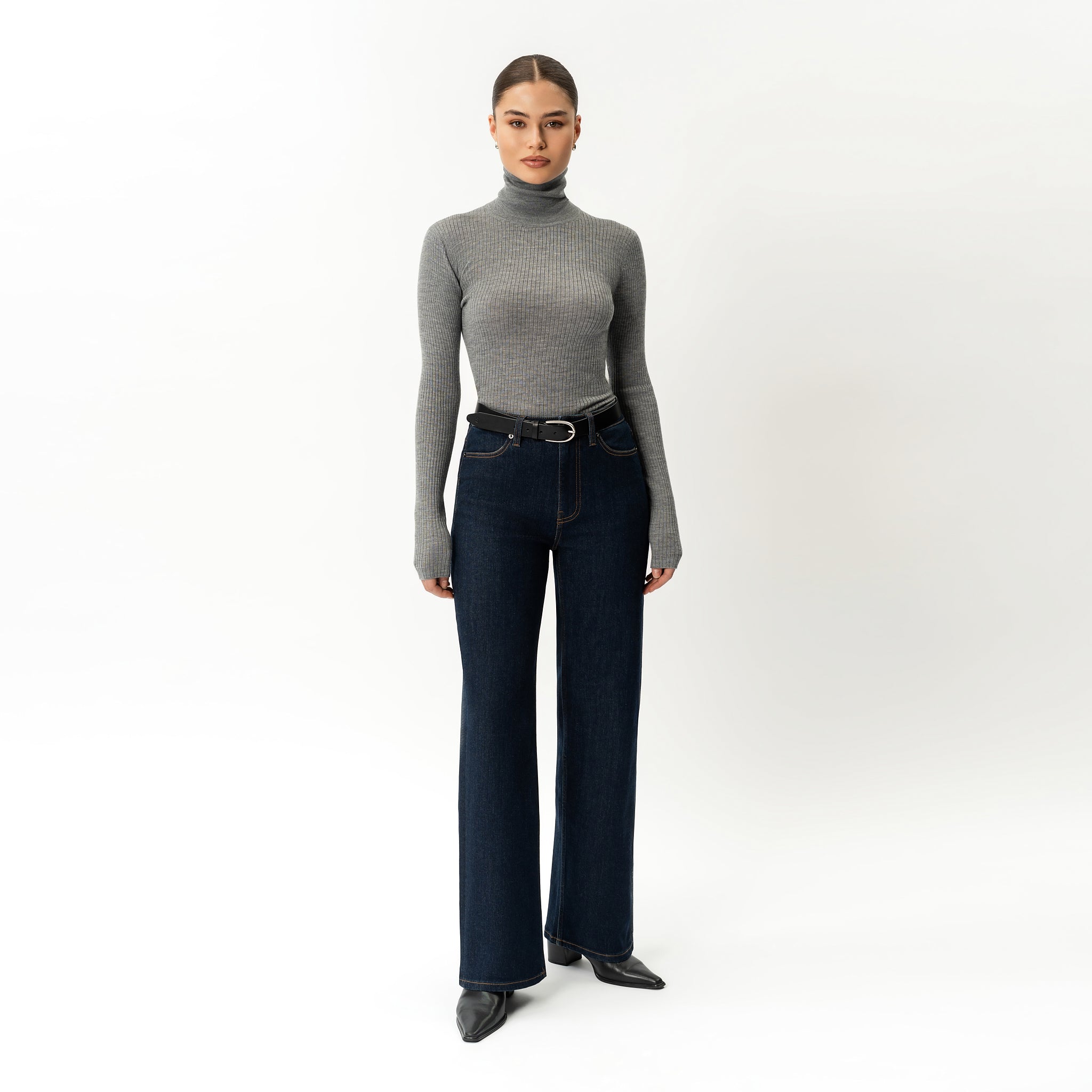 Relaxed ComfortDenim™ Jeans - Ninepine