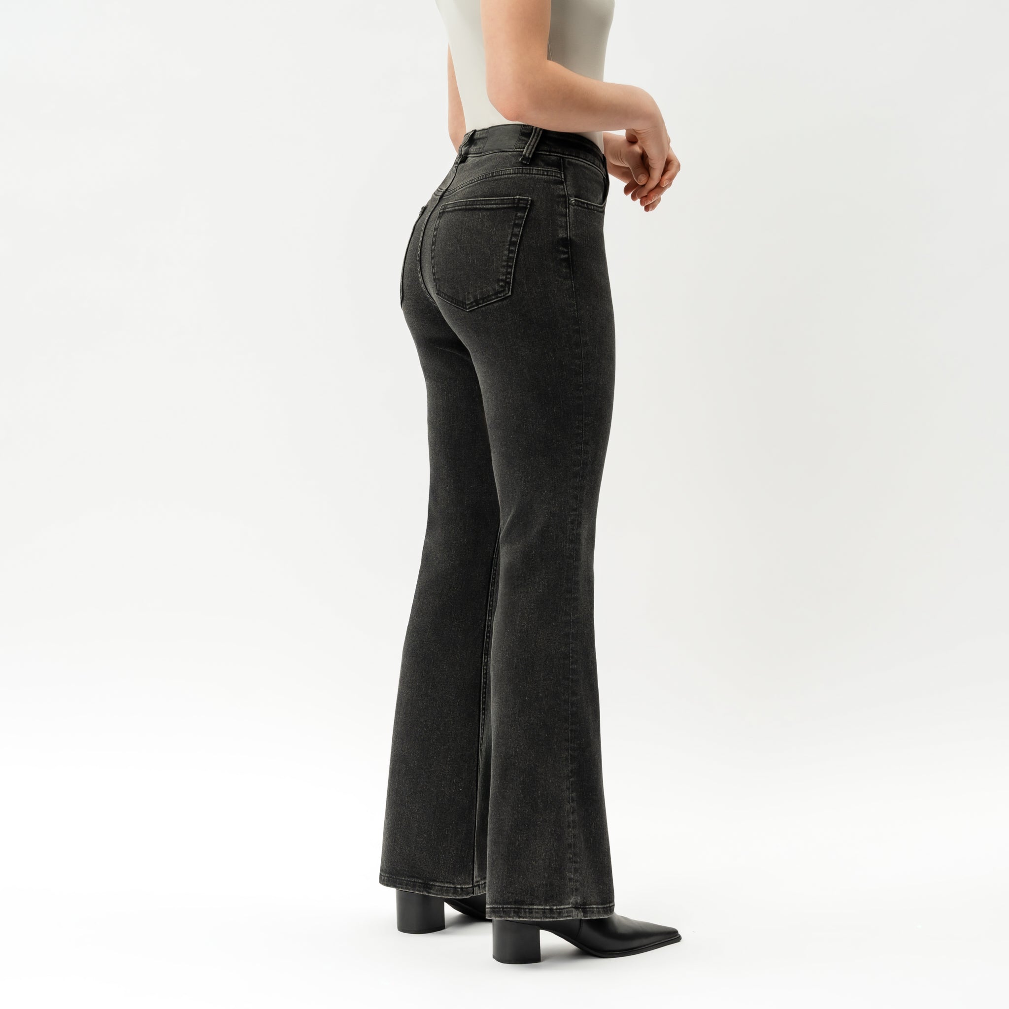 Bootcut ComfortDenim™ Jeans - Ninepine