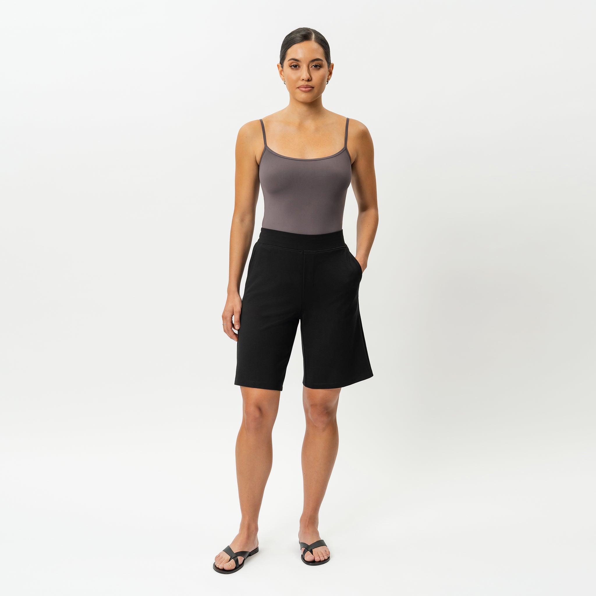 Light Ponte Shorts - Ninepine
