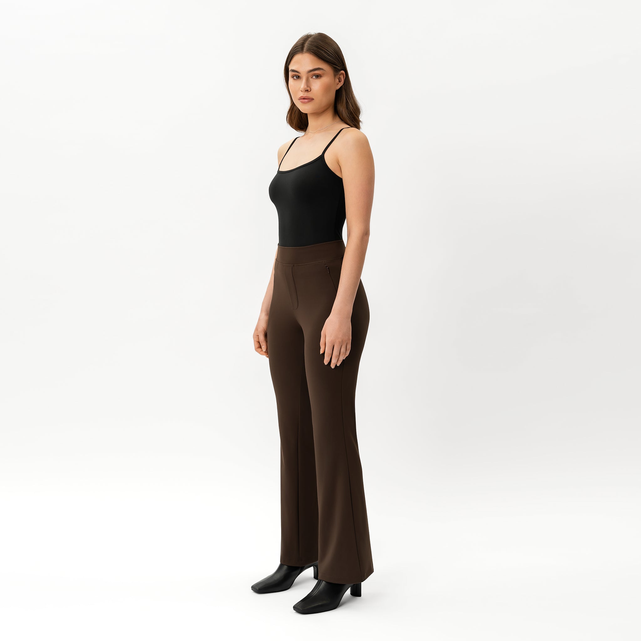 Asana Bootcut Pant - Ninepine
