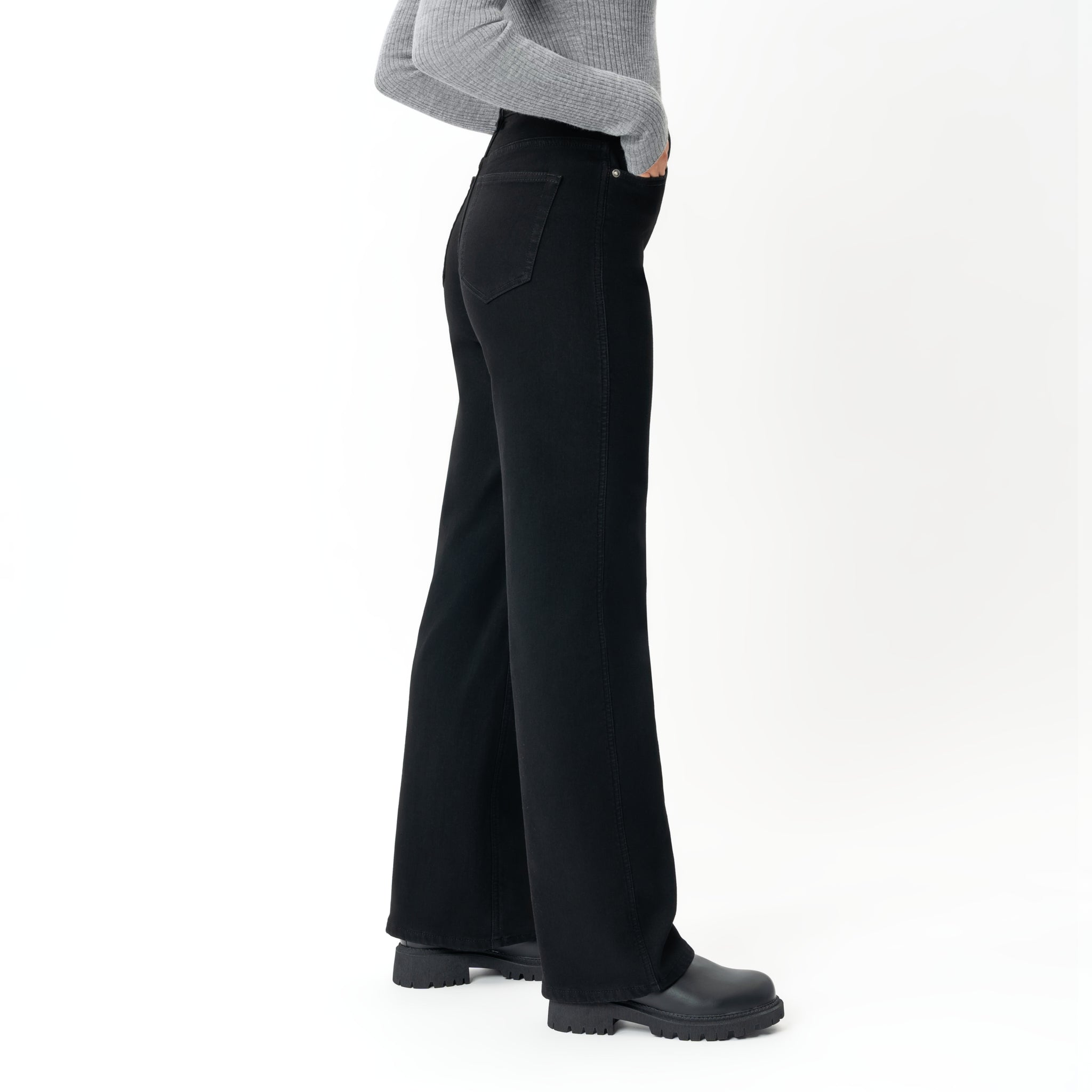Winter Fleece Denim™ Relaxed Jeans - Ninepine