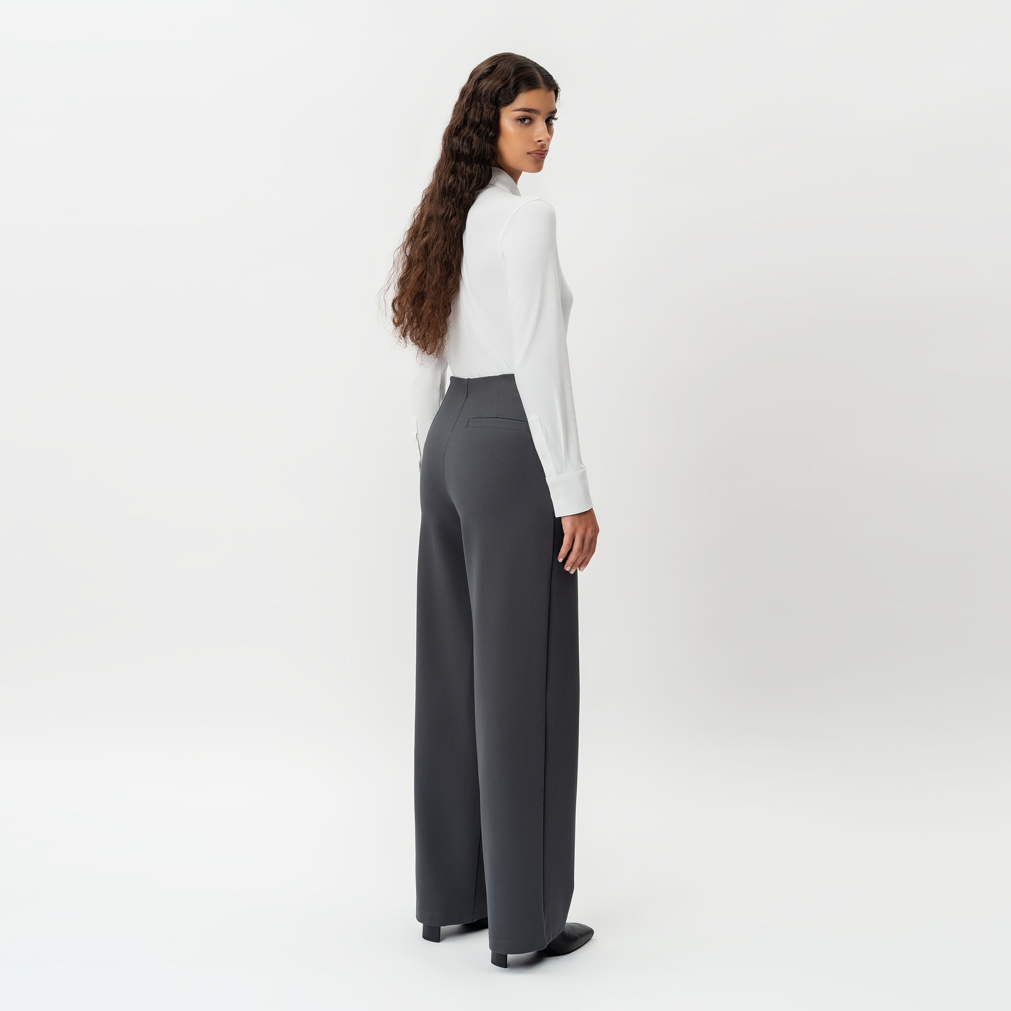 Tailored Ponte Relaxed Trouser - Ninepine