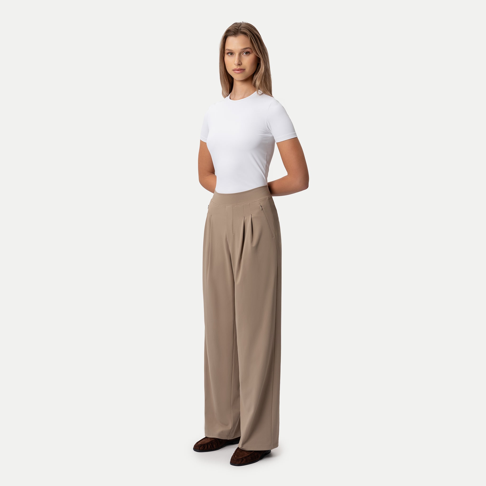 Height: 172 cm | Length: 32" | Size: XS / Height: 5'8" | Length: 32" | Size: XS